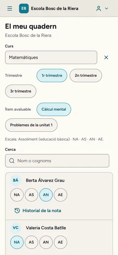 El quadern de la tutora de 5è A al mòbil: Matemàtiques, 1r trimestre, ítem «Càlcul mental», escala d'assoliment NA · AS · AN · AE. La Berta Álvarez té AN i la Valeria Costa, NA.